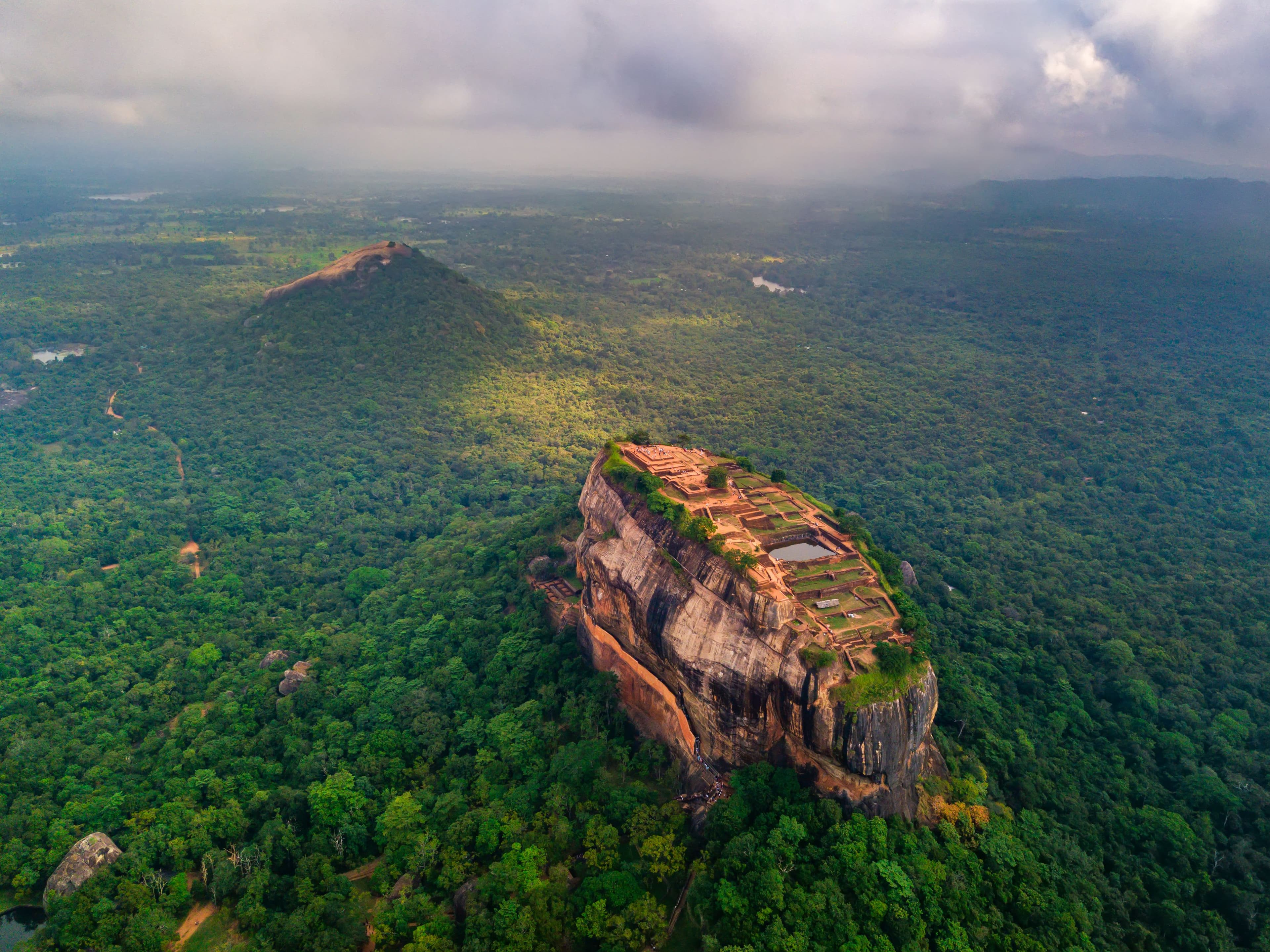 Budget Sri Lanka Tour — Ancient Cities and Beaches